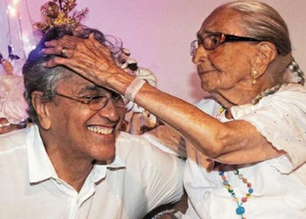Salve o compositor popular – Caetano Veloso
