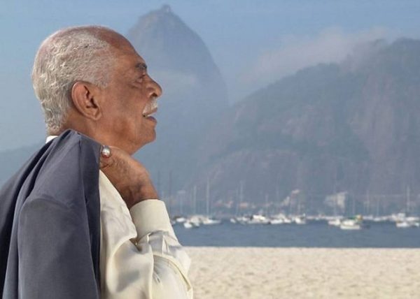 A elegância moderna de Walter Alfaiate